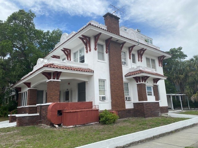Primary Photo Of 205 4th Ave N, Saint Petersburg Storefront Retail Office For Sale