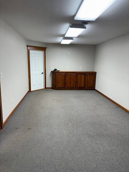 More Photos Of 6256 34th Ave NW, Rochester Warehouse For Sale