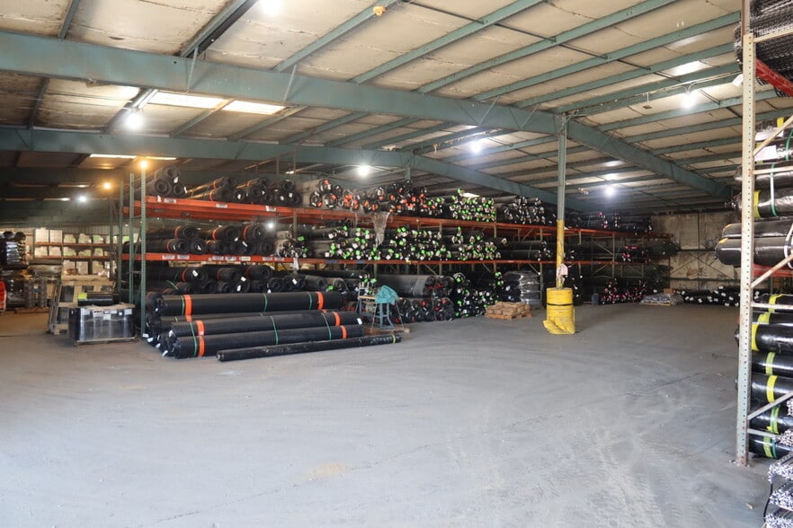 More Photos Of 10791 E Finch St, Middlesex Warehouse For Sale
