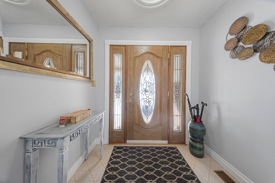 More Photos Of 4871 Wellington Road 29, Guelph Warehouse For Sale