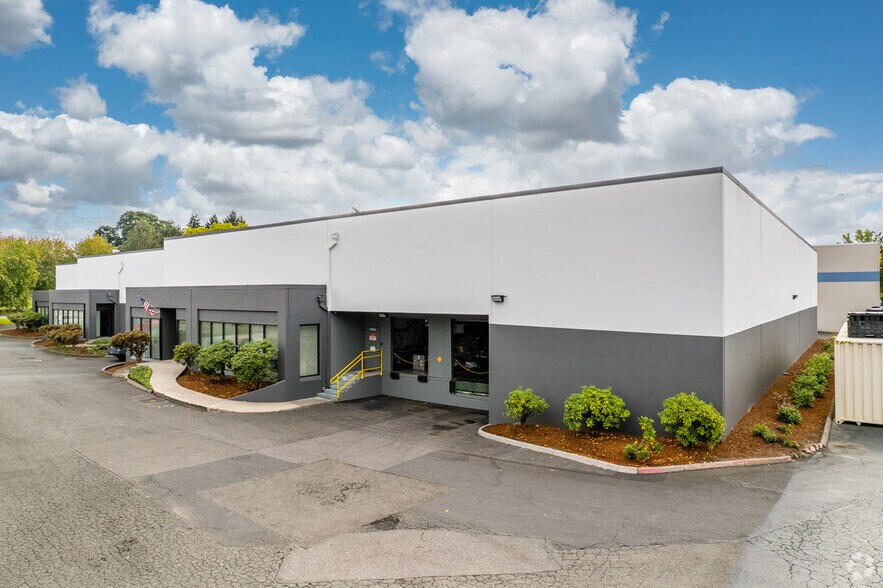 Primary Photo Of 11013 NE 39th St, Vancouver Manufacturing For Lease