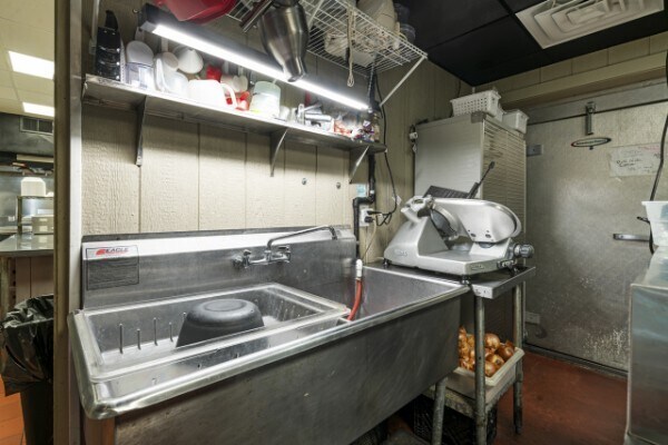 More Photos Of 601 N 1st St, Pulaski Restaurant For Sale