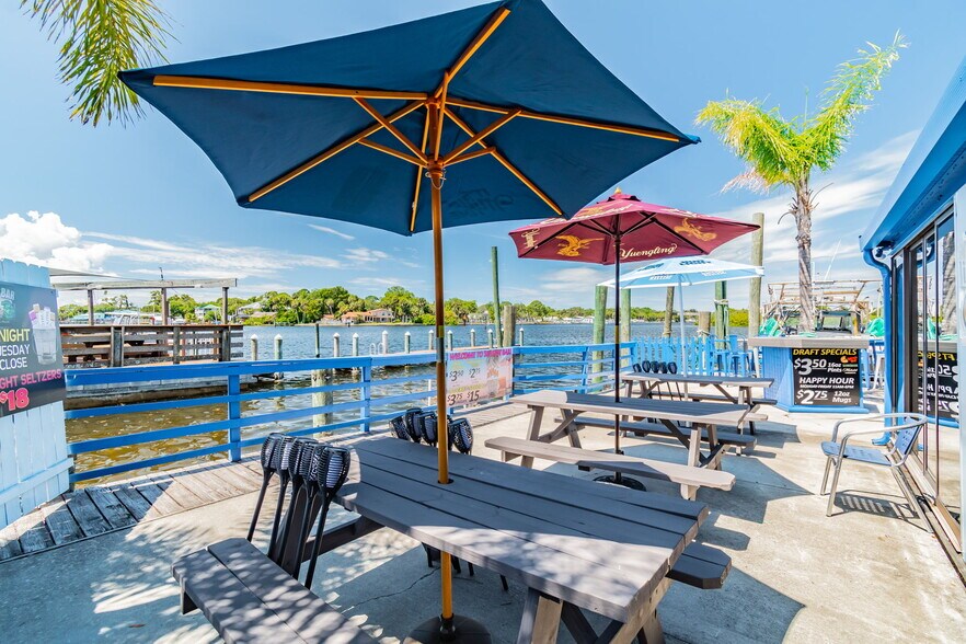 More Photos Of 5325 Treadway Dr, Port Richey Restaurant For Sale