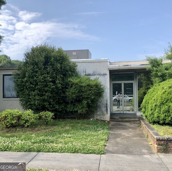 More Photos Of 96 E Callahan St NE, Rome Office For Lease