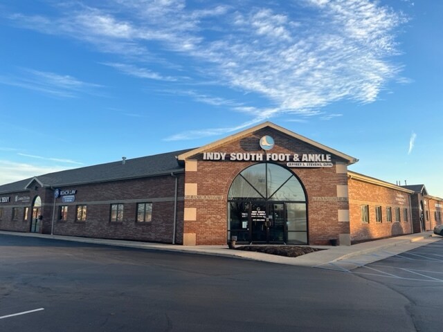 More Photos Of 7855 S Emerson Ave, Indianapolis Medical For Lease