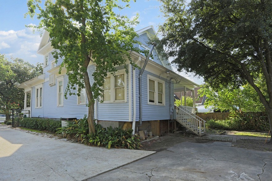 More Photos Of 1229 Heights Blvd, Houston Loft Creative Space For Lease