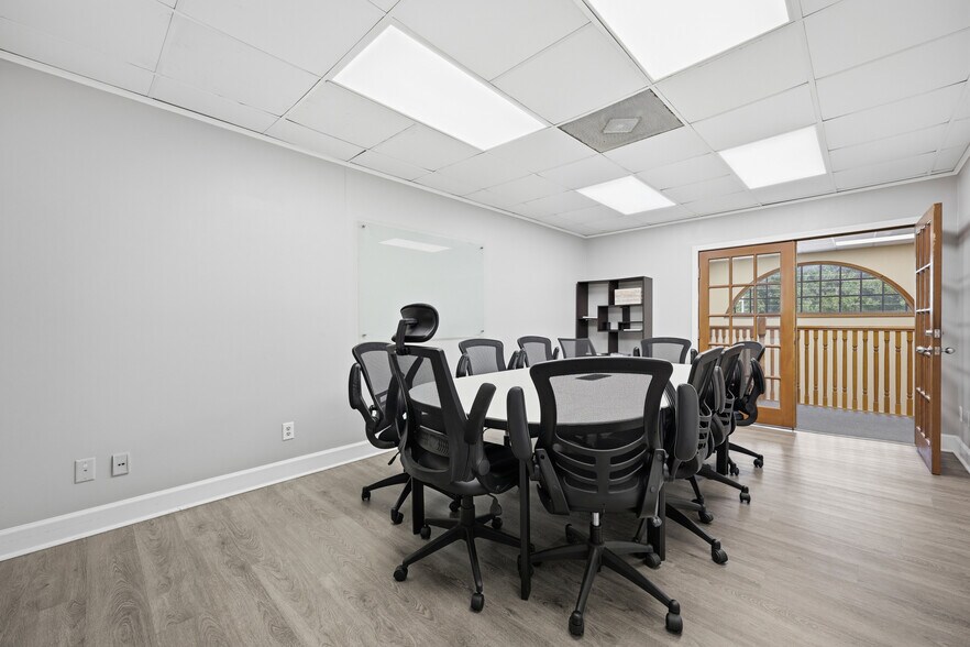 More Photos Of 1734 Kingsley Ave, Orange Park Office For Sale