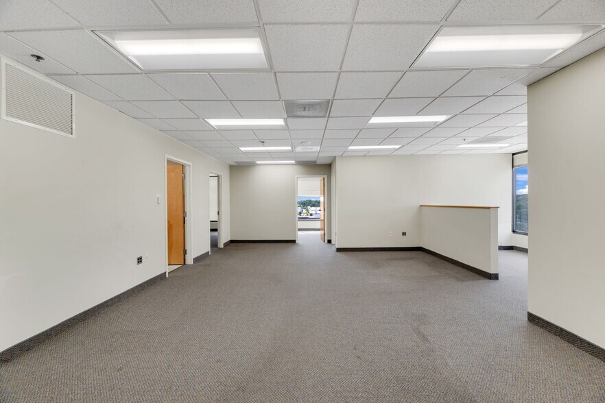 More Photos Of 312 Marshall Ave, Laurel Office For Lease