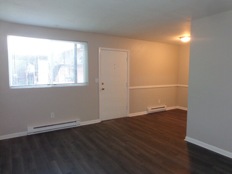 More Photos Of 5537 Iowa Ave, Norfolk Apartments For Sale