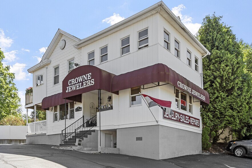 Primary Photo Of 12 Lindell Ave, Leominster General Retail For Sale