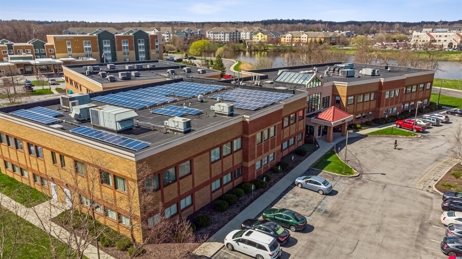 More Photos Of 400 Westage Business Center Dr, Fishkill Medical For Lease