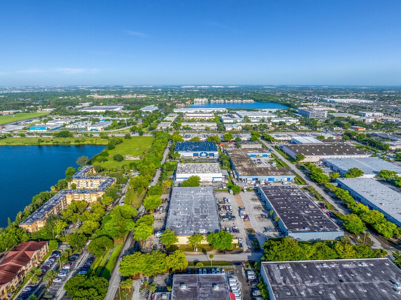 More Photos Of 5401-5491 NW 159th St, Hialeah Warehouse For Lease