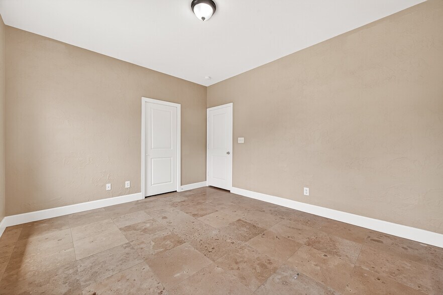 More Photos Of 14134 Packard St, Houston Specialty For Sale