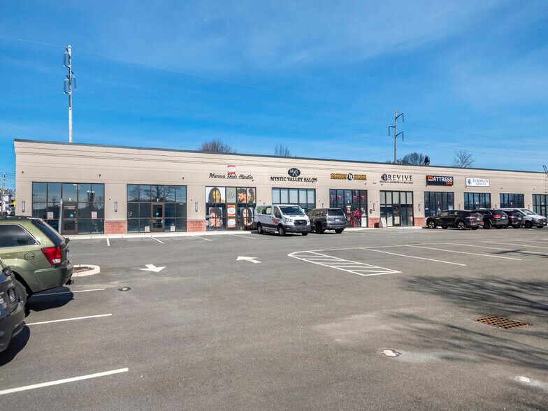 More Photos Of 888 Eastern Ave, Malden Storefront Retail Office For Lease