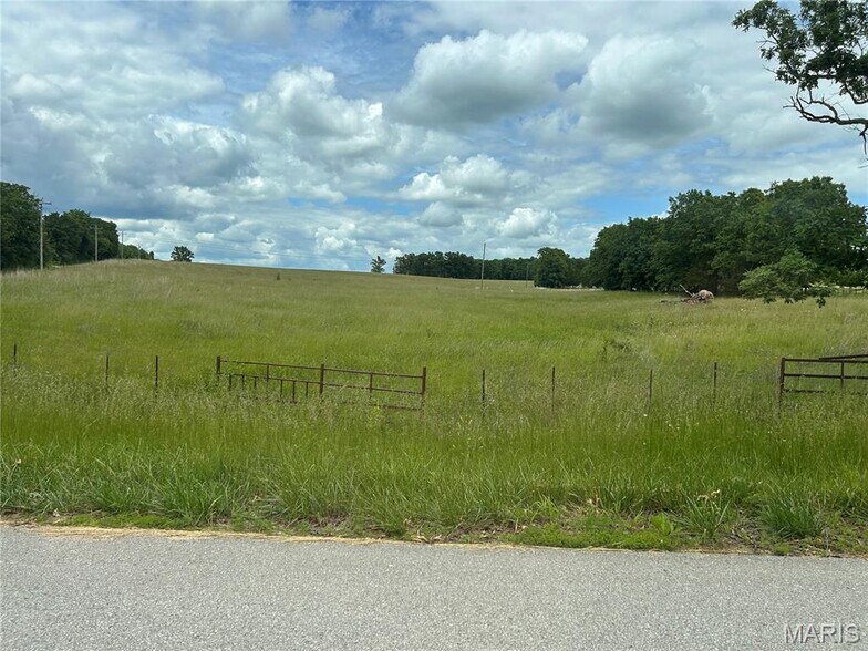More Photos Of Hwy UU & South Elliston Road Hwy, Cuba Land For Sale