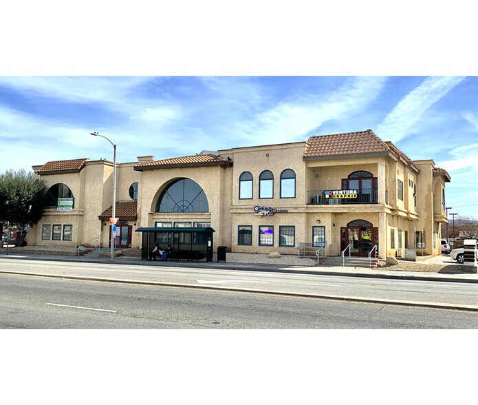 More Photos Of 950 E Palmdale Blvd, Palmdale Loft Creative Space For Sale