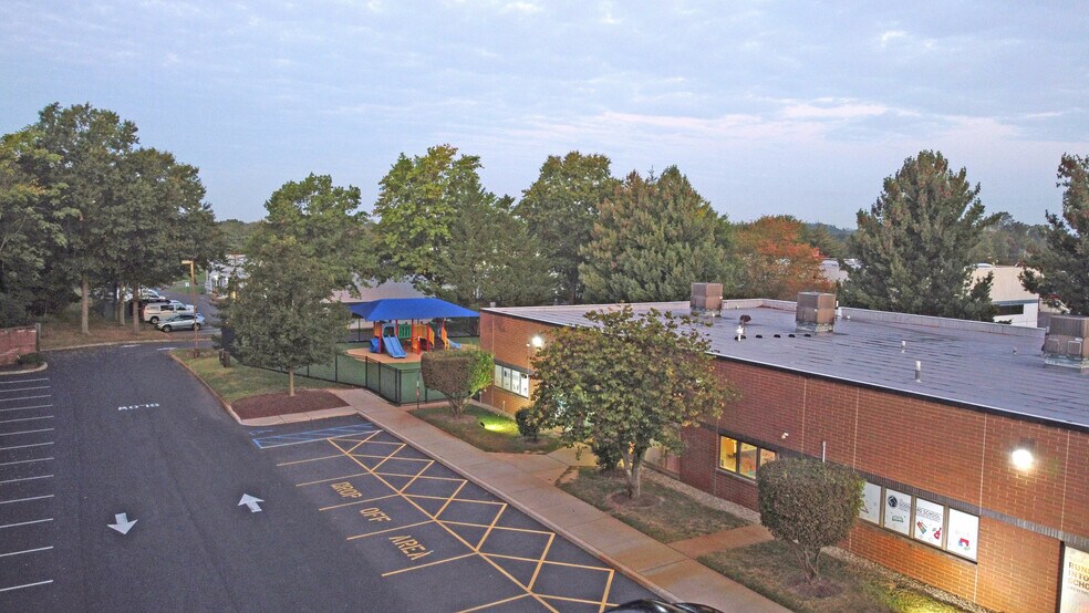 More Photos Of 4 Hartford Dr, Tinton Falls Office For Sale