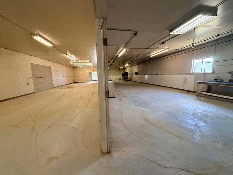 More Photos Of 25 Cash Dr, Mound House Warehouse For Sale