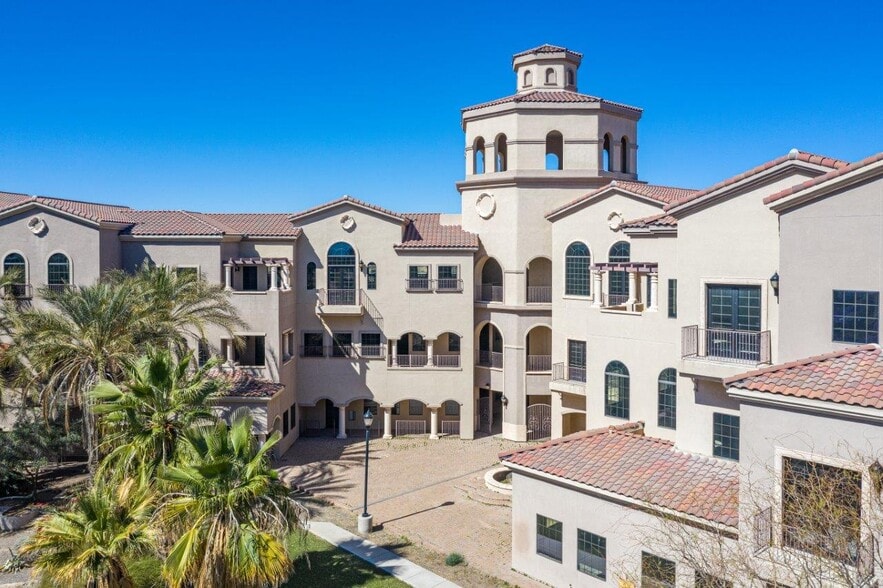 More Photos Of 7410 N Zanjero Blvd, Glendale Office For Sale