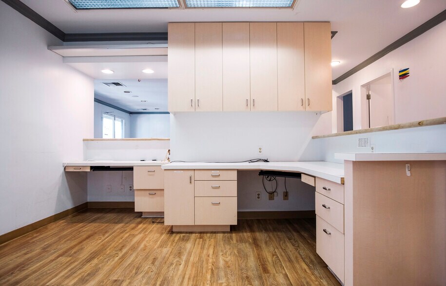 More Photos Of 230 W Pueblo St, Santa Barbara Medical For Sale