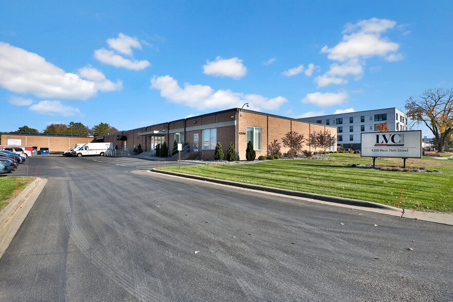 More Photos Of 4200-4250 76th St W, Edina Light Distribution For Sale