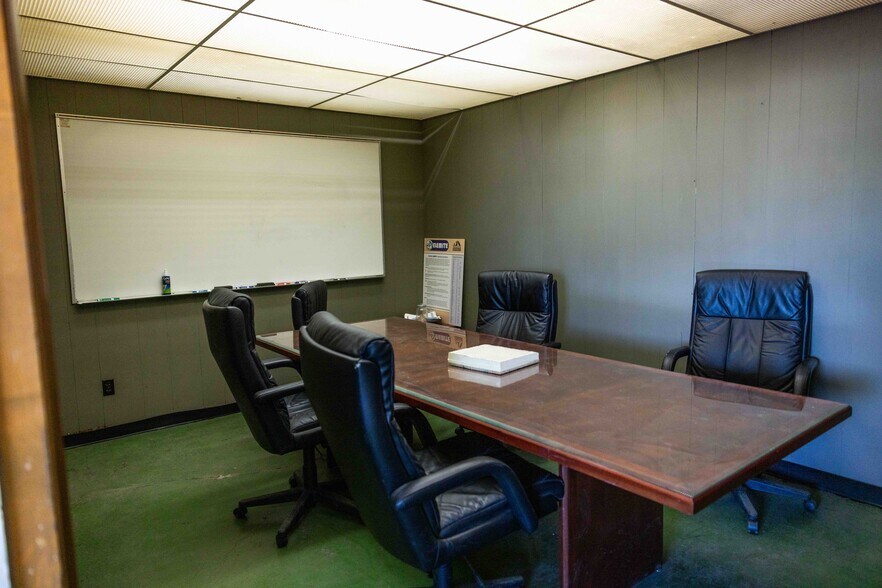 More Photos Of 1825-1841 E Jefferson St, Phoenix Warehouse For Sale