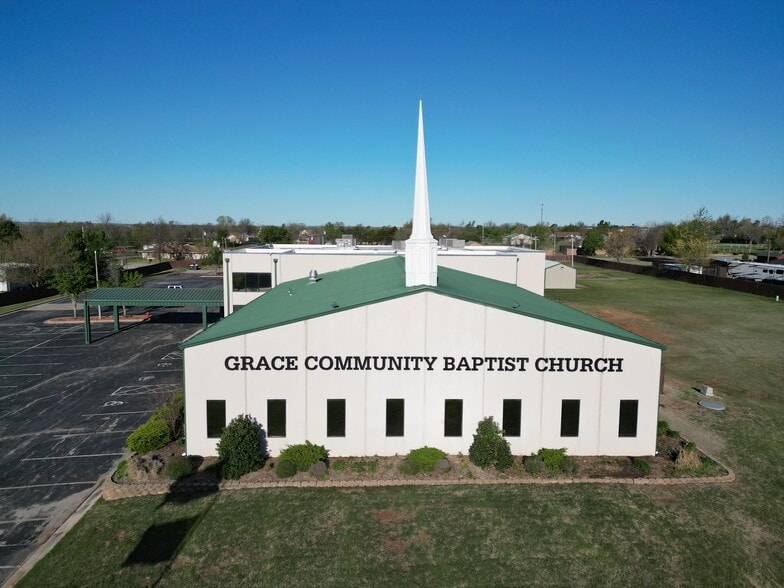 More Photos Of 10901 S Santa Fe Ave, Oklahoma City Religious Facility For Sale