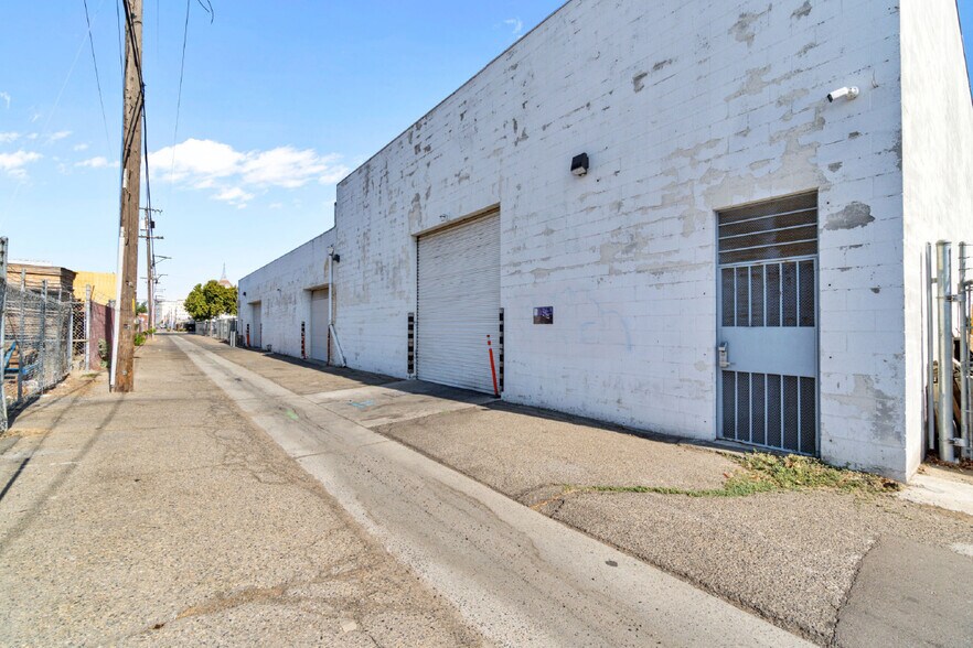 More Photos Of 531 Fulton St, Fresno Freestanding For Lease