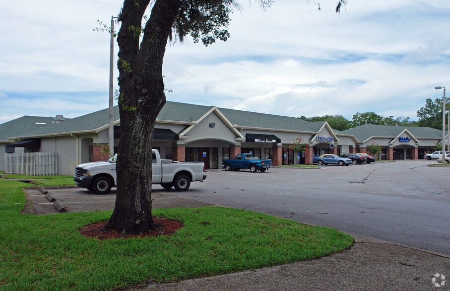 More Photos Of 18450-18478 N U.S. Highway 41, Lutz Unknown For Lease