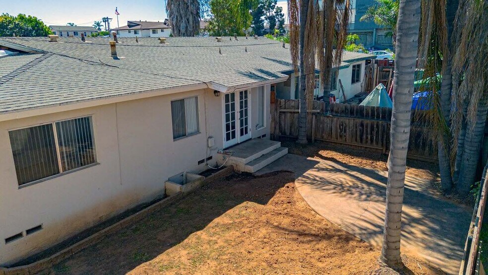 More Photos Of 1352-54 Imperial Beach Blvd, Imperial Beach Apartments For Sale