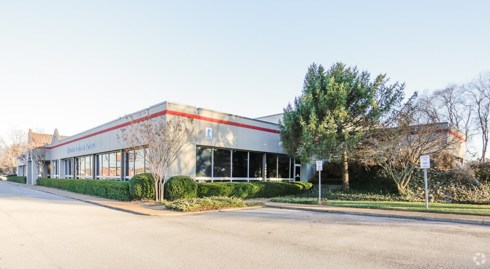 Primary Photo Of 255 N Peters Rd, Knoxville Office For Lease