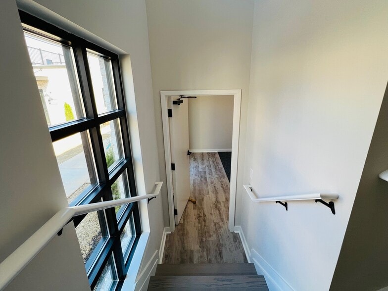 More Photos Of 1740 Grassland Pky, Alpharetta Office For Sale