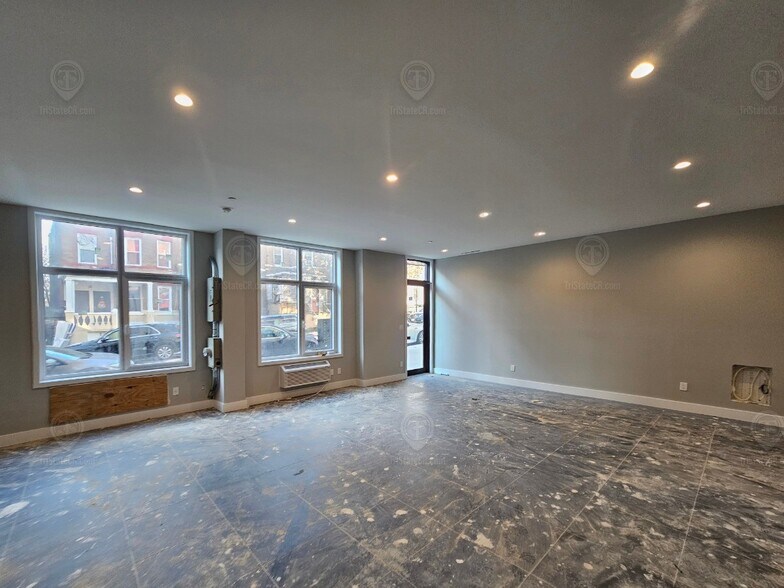More Photos Of 115 W 190th St, Bronx Specialty For Lease