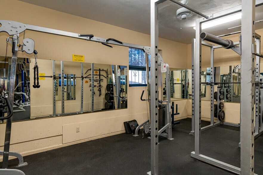 More Photos Of 415 Wingfield St, Ruidoso Health Club For Sale