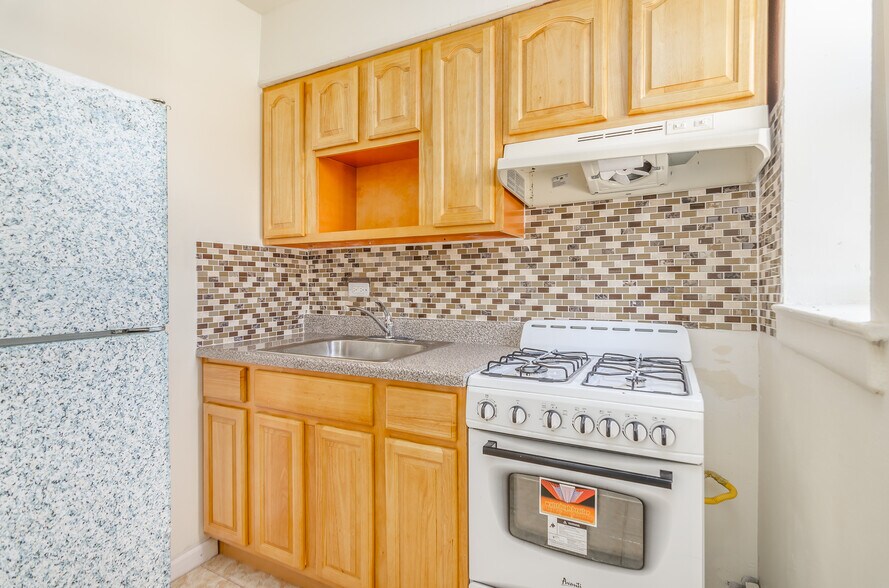 More Photos Of 9420 Albert Rd, Ozone Park Apartments For Sale