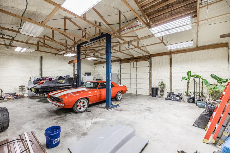 More Photos Of 5850 Clarksville Pike, Joelton Showroom For Sale