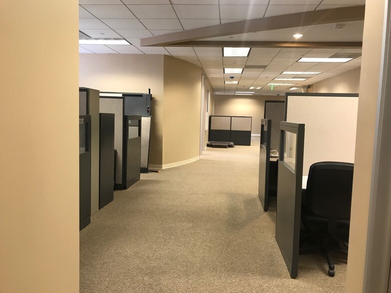 More Photos Of 600 N Brand Blvd, Glendale Medical For Lease