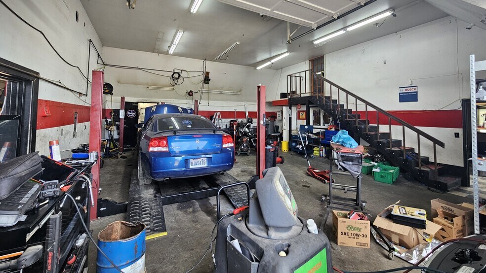 More Photos Of 1351 Alabama St, Longview Warehouse For Sale