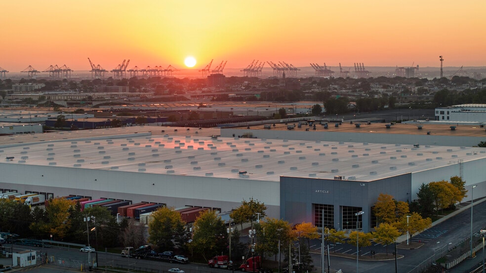 More Photos Of 25 Colony Rd, Jersey City Warehouse For Lease