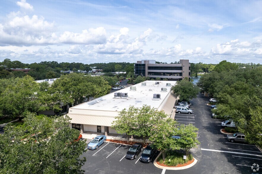 More Photos Of 7901 Baymeadows Way, Jacksonville Unknown For Lease