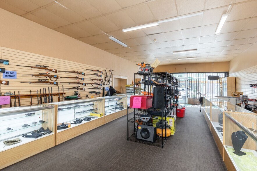 More Photos Of 415 Idaho St, Elko Storefront For Sale