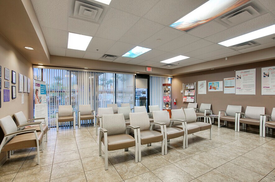 More Photos Of 5750 W Thunderbird Rd, Glendale Medical For Sale