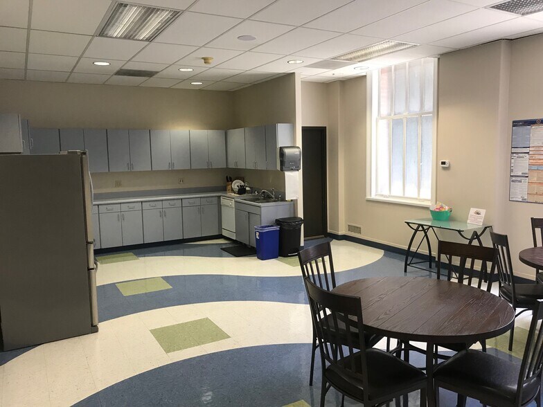 More Photos Of 145 N Bartlett St, Medford Office For Sale