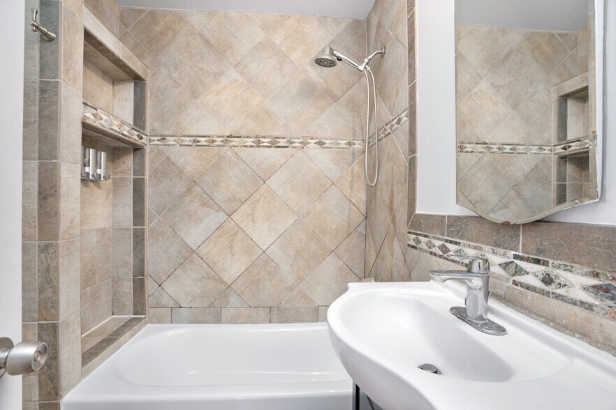 More Photos Of 4441-45 Tujunga 4441-45 Tujunga ave, North Hollywood Apartments For Sale