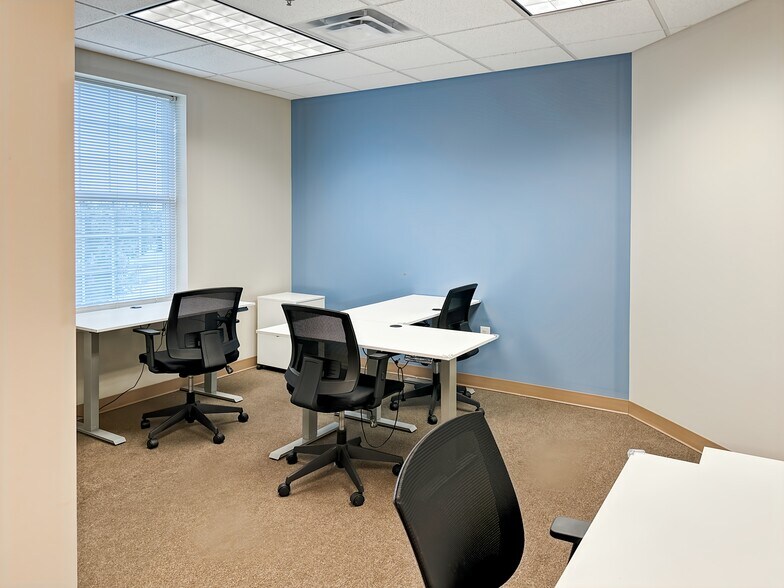 More Photos Of 424 Lewis Hargett Cir, Lexington Coworking Space