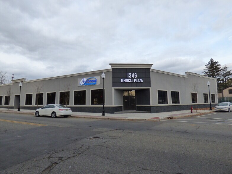 More Photos Of 1346 Main Ave, Clifton Medical For Lease