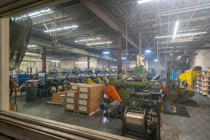 More Photos Of 621 Dana St NE, Warren Manufacturing For Lease