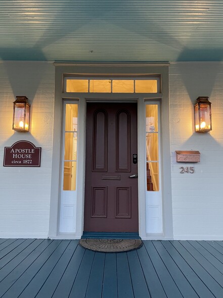More Photos Of 245 Intendencia St, Pensacola Office Residential For Lease