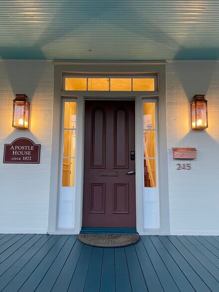 More Photos Of 245 Intendencia St, Pensacola Office Residential For Sale