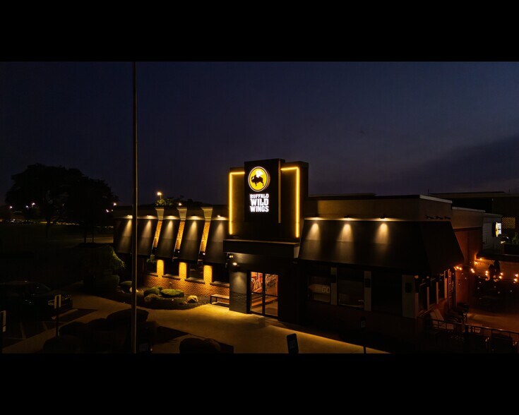 Primary Photo Of 5020 Tiedeman Rd, Brooklyn Restaurant For Sale